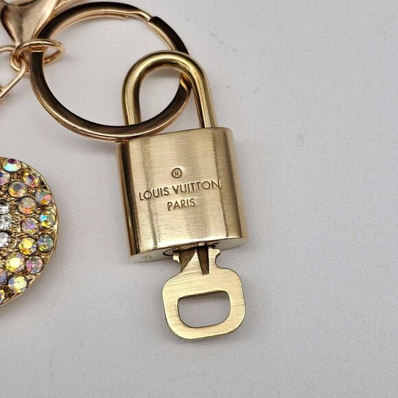 Authentic Louis Vuitton Lock & Key with unbranded Rhinestone  Bagcharm, Keycharm - Picture 6 of 8